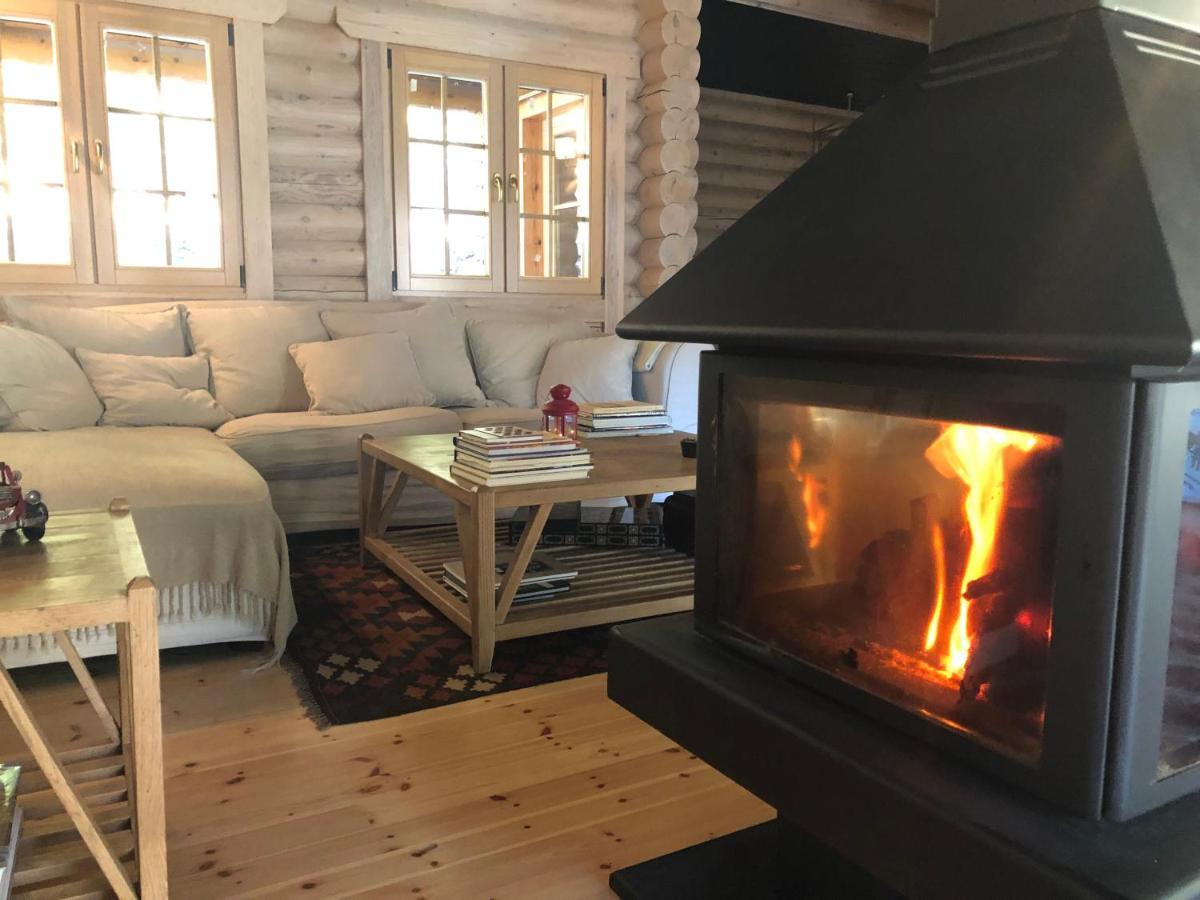 Shelter Villa Калаврита Екстериор снимка