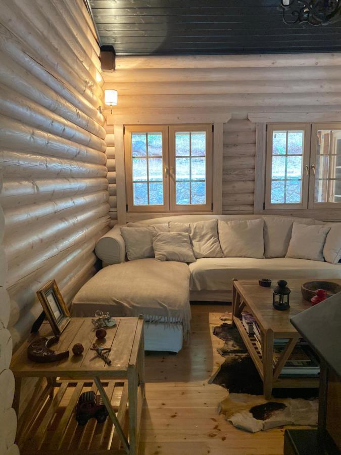 Shelter Villa Калаврита Екстериор снимка
