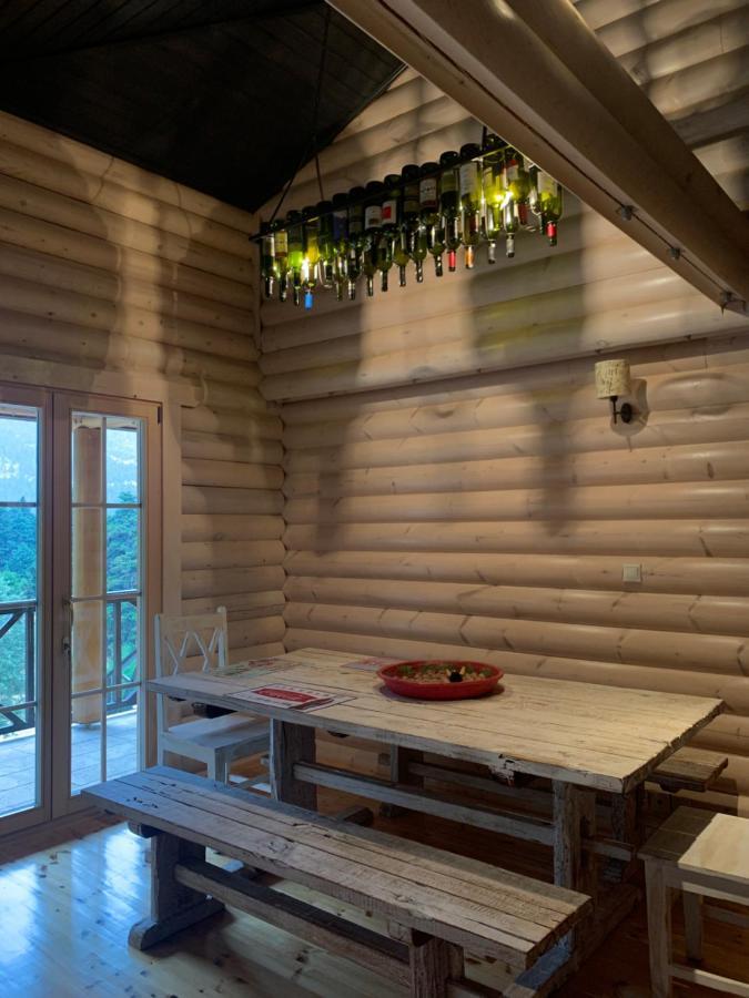 Shelter Villa Калаврита Екстериор снимка