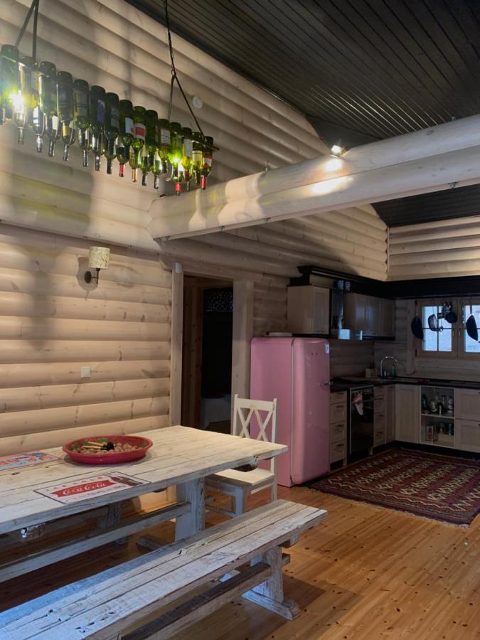 Shelter Villa Калаврита Екстериор снимка