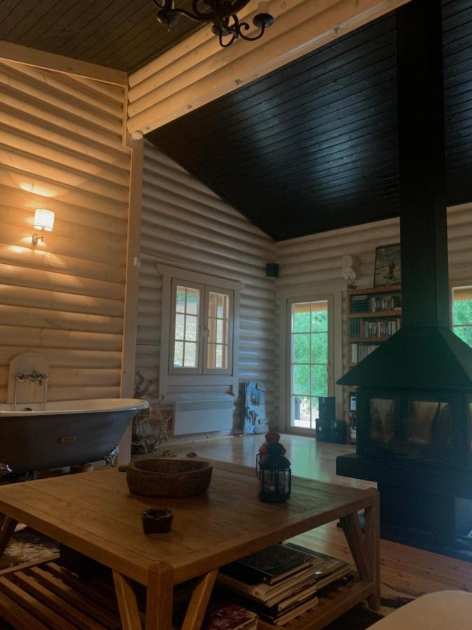 Shelter Villa Калаврита Екстериор снимка